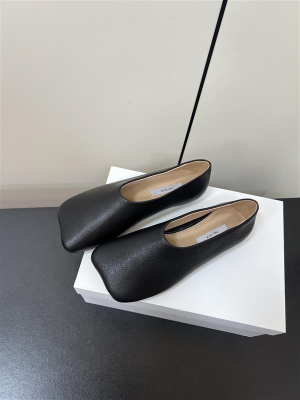 2025112812814973 310